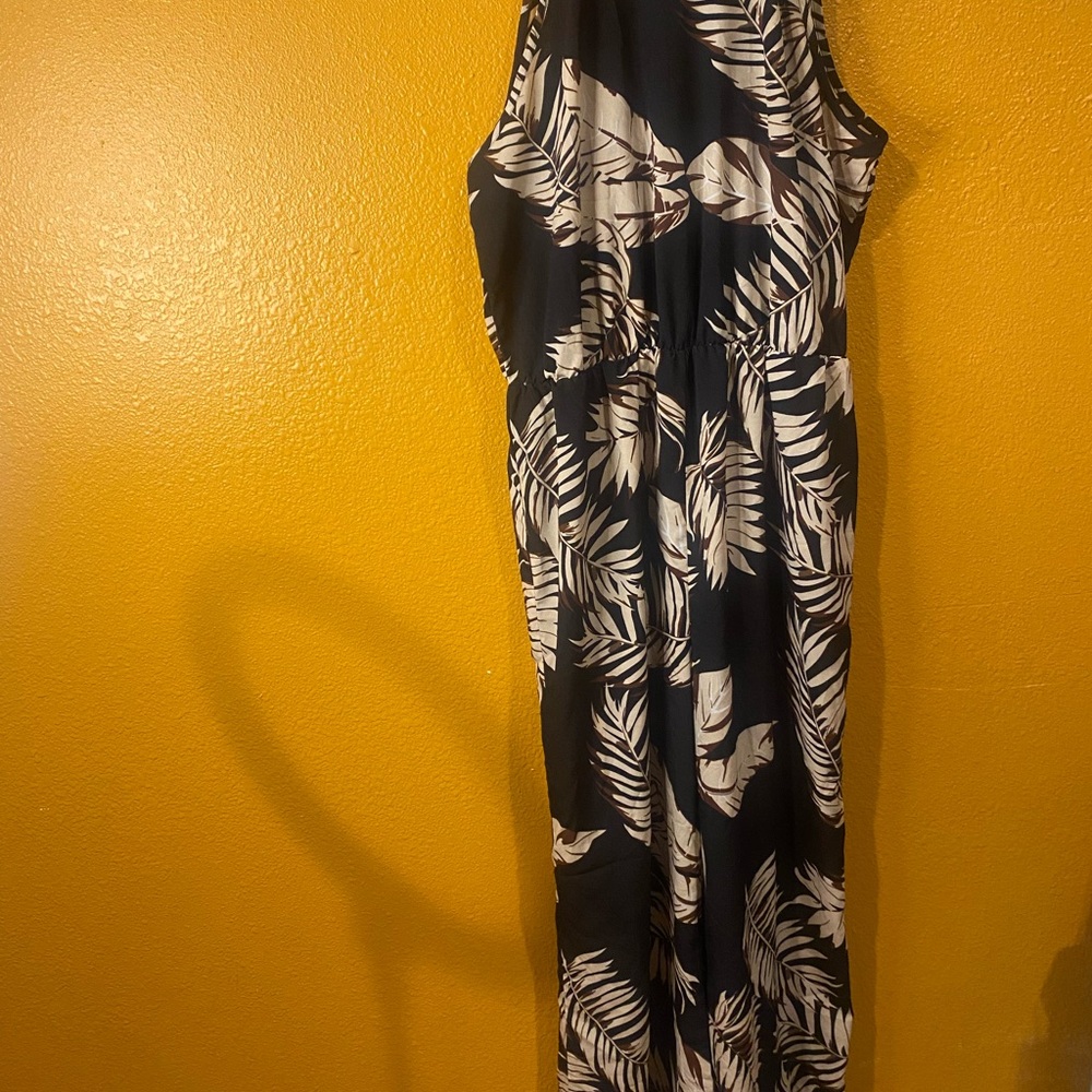 SHEIN Black and White Leaf Print Jumpsuit